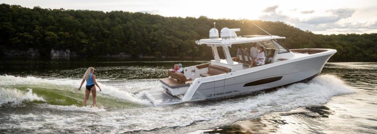 Regal 38 Surf