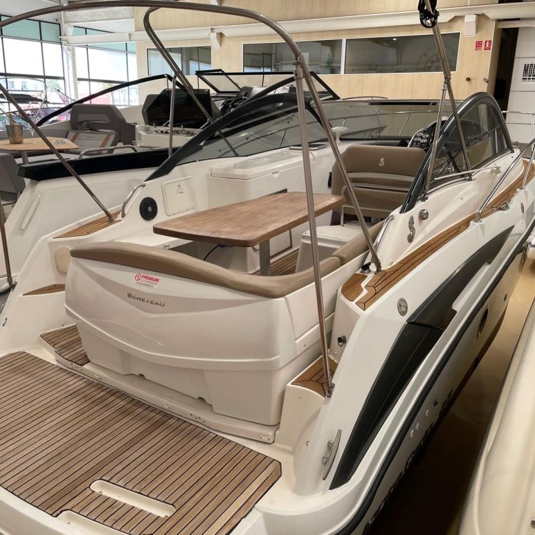 BENETEAU MONTECARLO 27